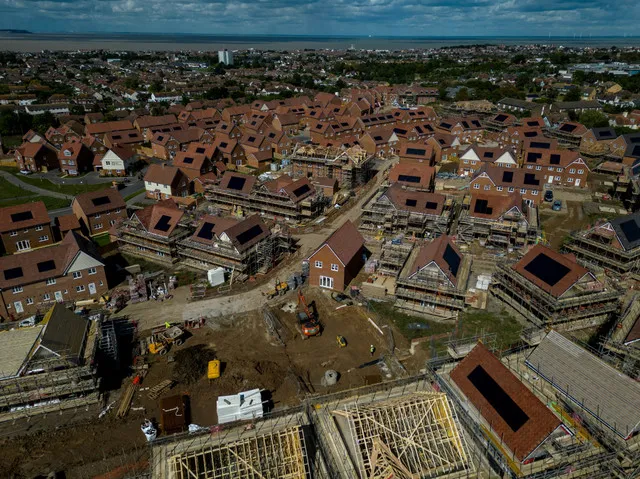 Average two-year fixed mortgage rates rose to 5.51% since the conflict began in February. Lenders have withdrawn over 1,700 products from the market as costs rise.