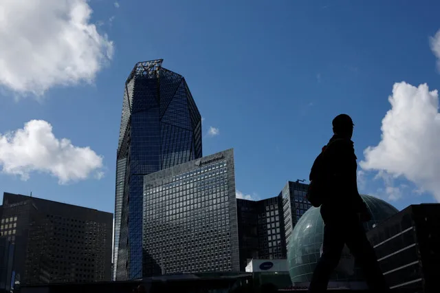 French corporate leaders are engaging with Marine Le Pen to influence her economic plans. This comes as polls suggest her party could win the next election.