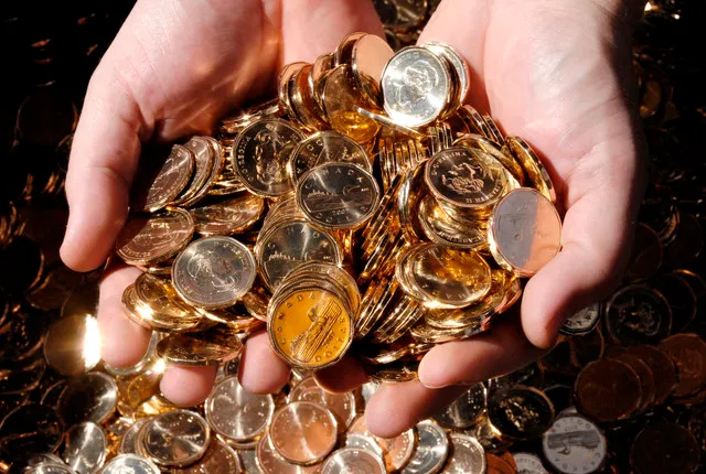 The Canadian dollar remained stable today as investors analyzed a 0.7 percent rise in retail sales alongside potential peace talks in the Middle East. Analysts noted that while consumer spending shows resilience, much of the recent growth was driven by higher prices rather than volume.