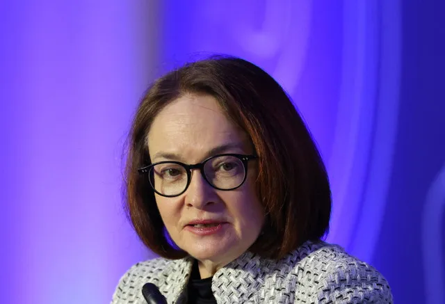 A governadora Elvira Nabiullina anunciou a redução de 50 pontos-base nesta sexta-feira. O comitê avaliou riscos inflacionários antes de decidir pelo novo corte.