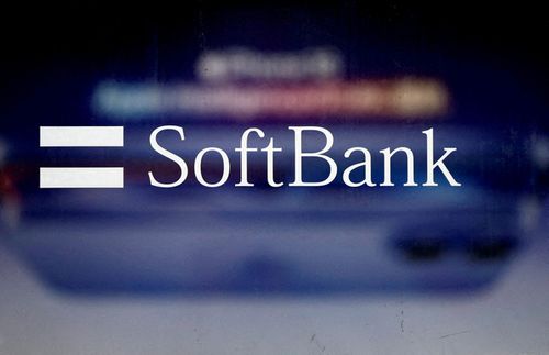 SoftBank estudia invertir 100.000 millones en IA francesa | IUX24